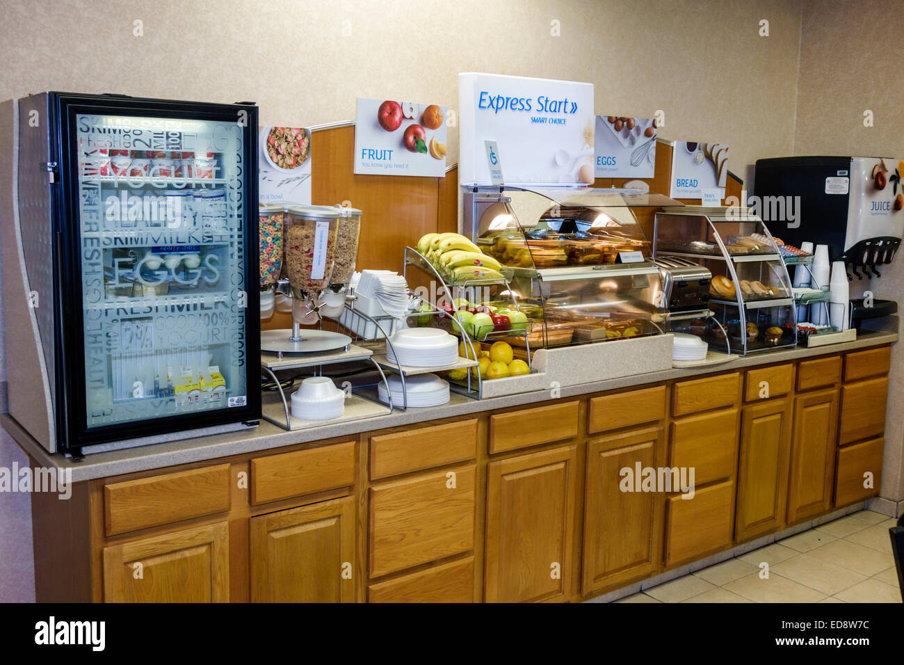 Illinois, Midwest, Logan County, Lincoln, Holiday Inn Express, hotel hotel hotel alloggio motel, catena, servizi, gratuito, colazione gratuita bar bar, ho Foto Stock