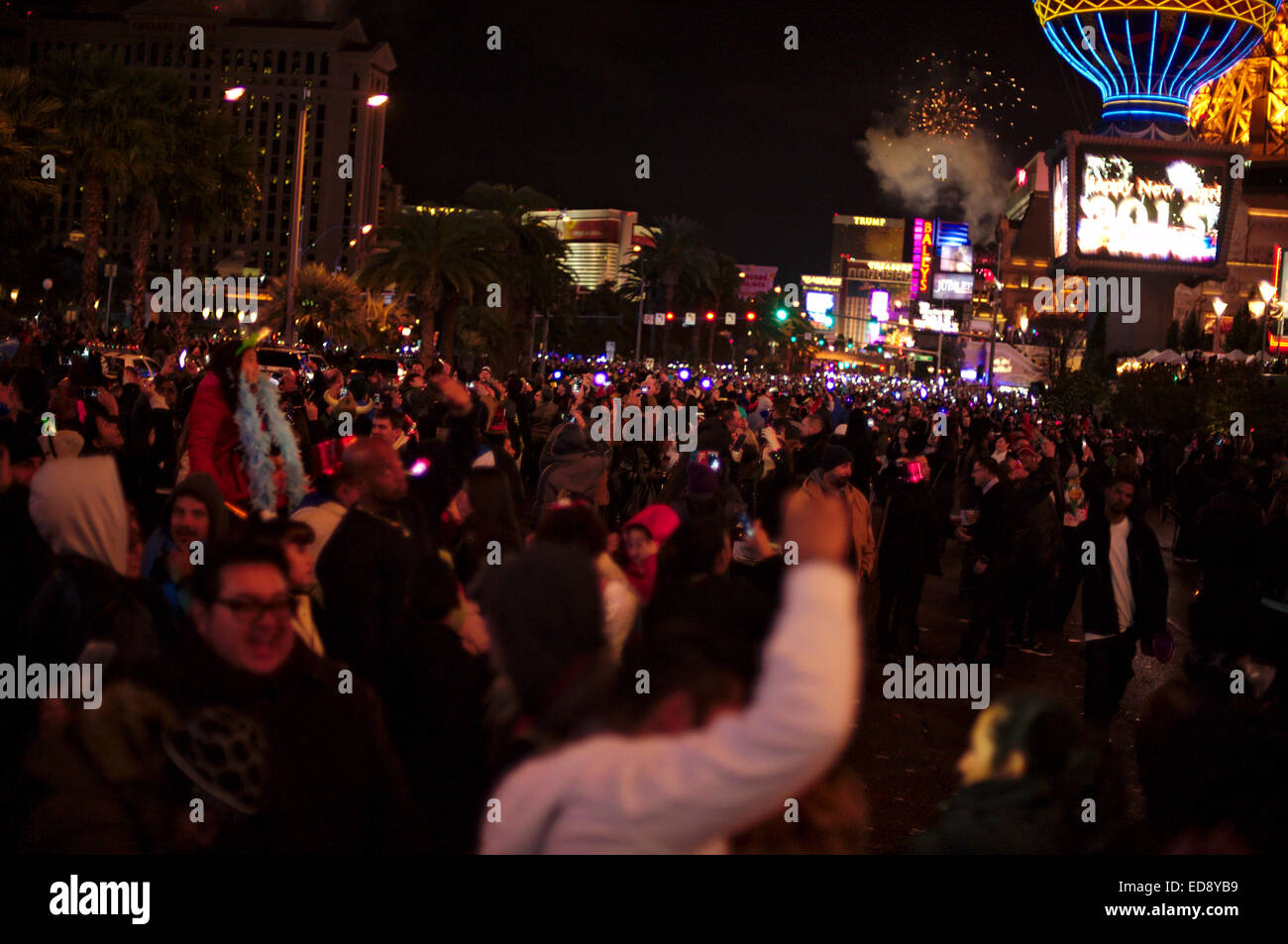 Vigilia di Capodanno i festaioli a Las Vegas. Foto Stock
