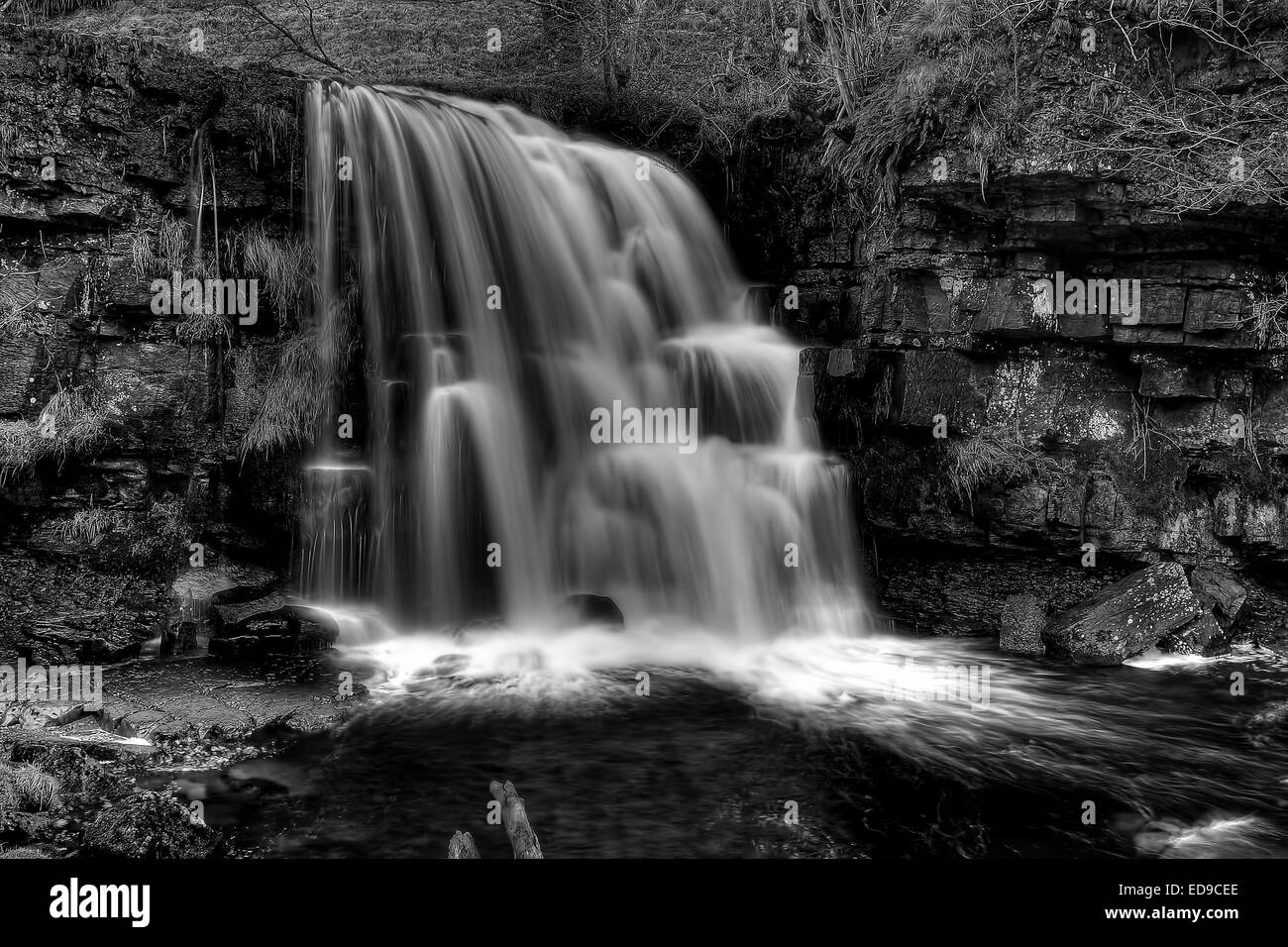 Oriente Gill Forza 1 miglio a valle sul fiume Swale da Keld nel Yorkshire Dales National Park, North Yorkshire. Foto Stock