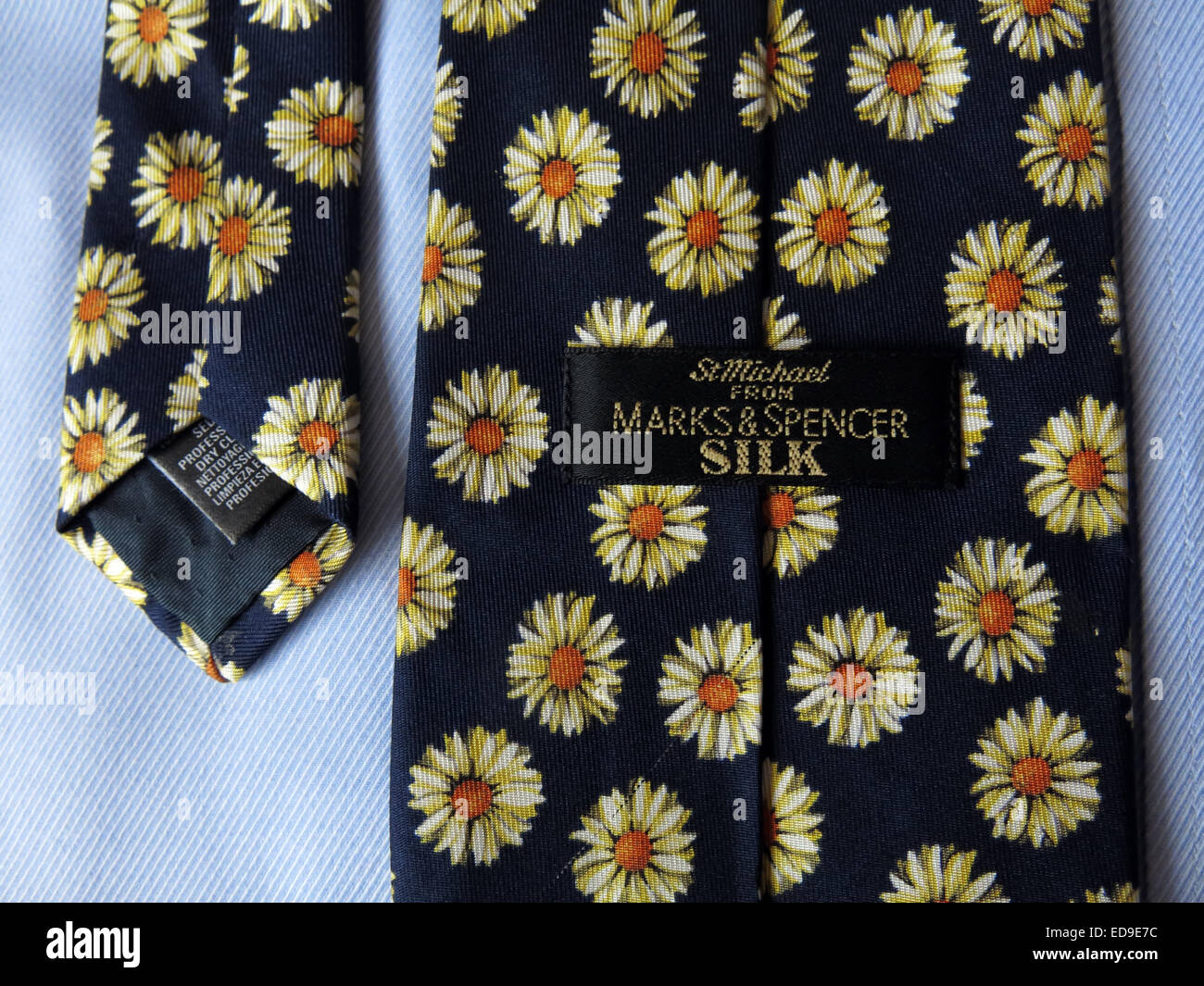 Interessante il St Michael M&S Marks & Spencer tie, maschio neckware in seta Foto Stock