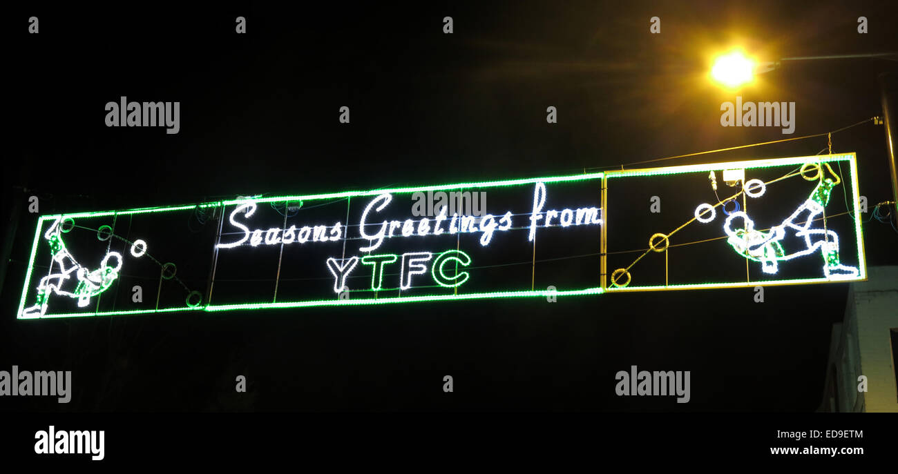 Le luci di Natale a Yeovil città di sera, Somerset, Regno Unito Foto Stock