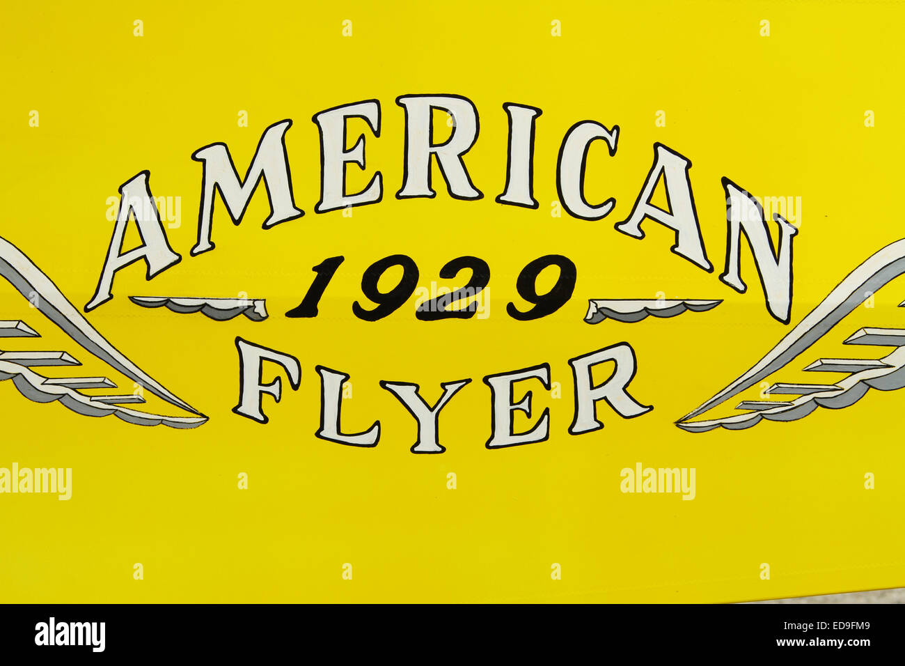 Dipinto a mano segno sul lato di un Pietenpol Air Camper. Aeroplano giallo. Eventualmente personalizzato costruito sperimentale o una replica di un earl Foto Stock