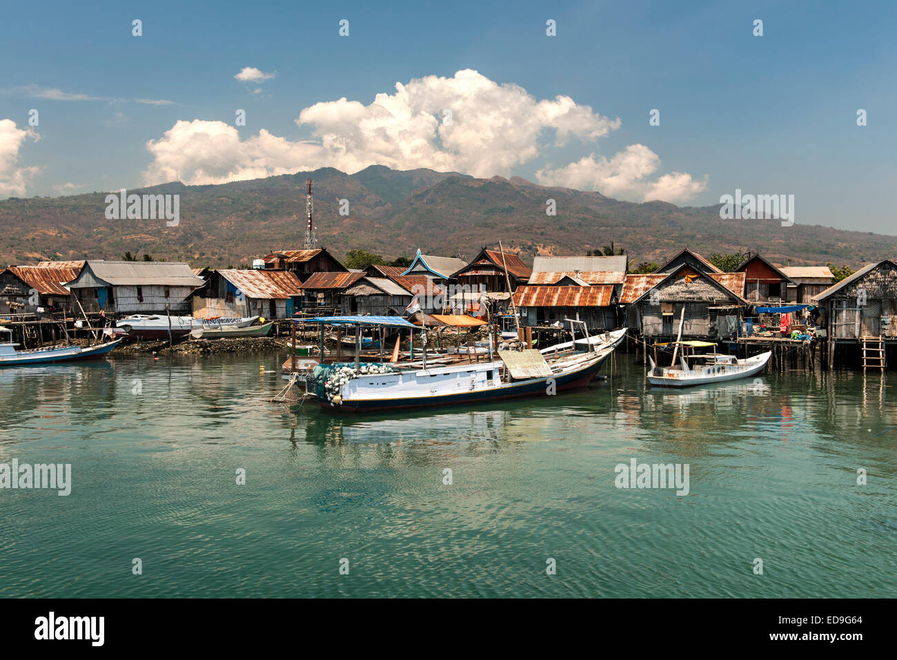 Wuring villaggio di pescatori vicino a Maumere sull isola di Flores, Indonesia. Foto Stock