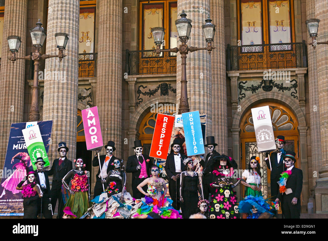 LA CALAVERA CATRINAS o eleganti teschi, sono le icone del giorno dei morti - Guanajuato, Messico Foto Stock