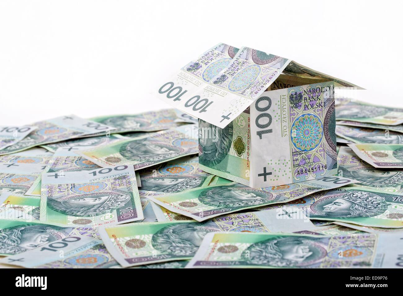 Casa costruita con denaro polacco - 100 zloty Foto Stock