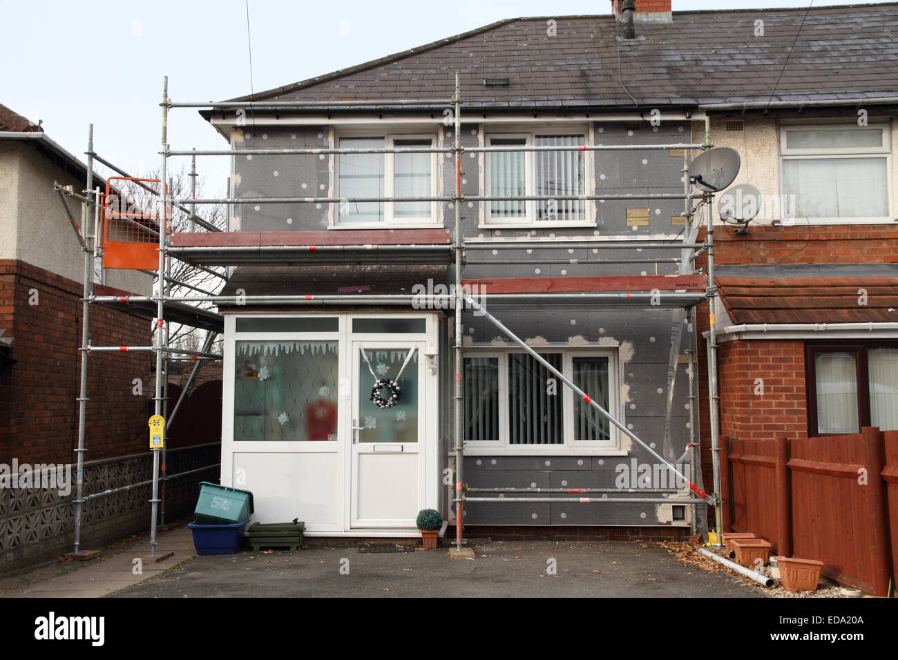 Parete esterna per isolamento di muro solido case con alcuna cavità. Foto Stock