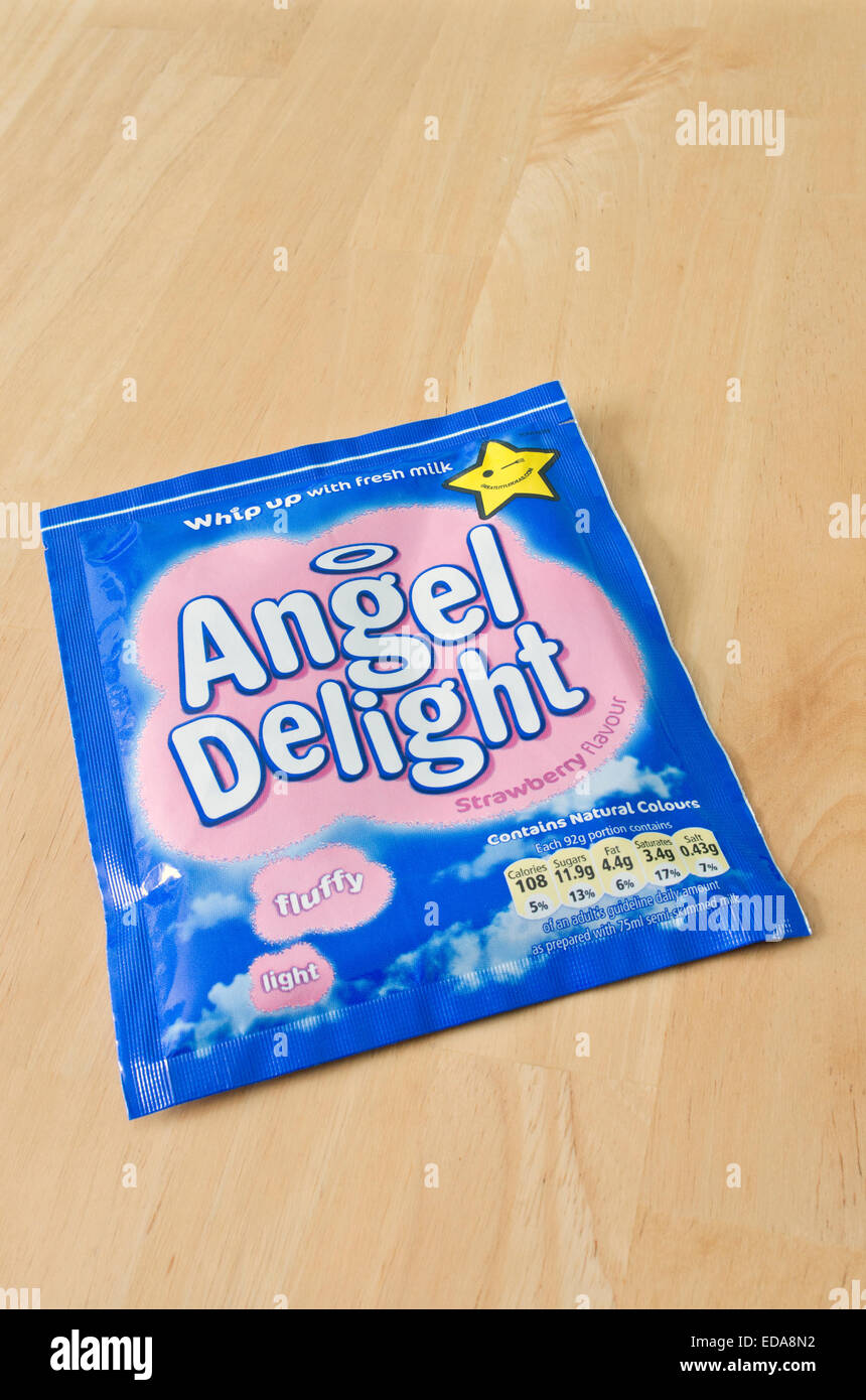 Angel Delight Dessert in polvere su di un tavolo di legno Foto Stock