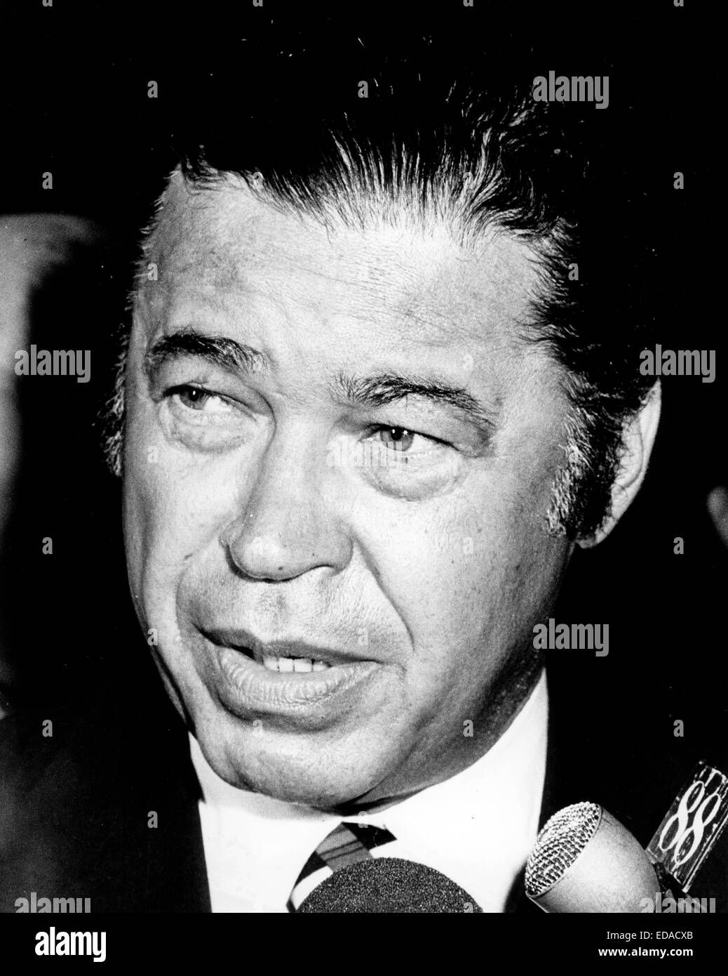 File. 3 gennaio, 2015. Edward W. Brooke (Ottobre 26, 1919 Ð Gennaio 3, 2015) il Massachusetts il repubblicano che fu il primo afro-americano ad essere eletto al Senato degli Stati Uniti poiché la ricostruzione, morto sabato mattina nella sua Coral Gables Fla., home. Egli era 95, e le sue condizioni di salute erano diminuiti in passato un paio di mesi. Brooke servita nel senato da 1967 a 1979. Eletto Procuratore generale nel 1962 e rieletto due anni più tardi, egli è stato il primo afro-americano a detenere la carica in ogni stato. Morì a cause naturali, ha detto che il suo ex aiuto legislativo. Nella foto - Mar 05, 1974; Boston, Massac Foto Stock