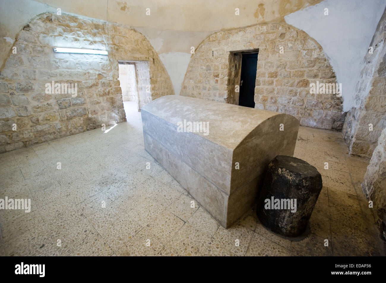 La tomba del patriarca Giuseppe in Nablus. Giuseppe è il figlio di Giacobbe. Egli è qui sepolto con i suoi due figli Manasse ed Efraim Foto Stock