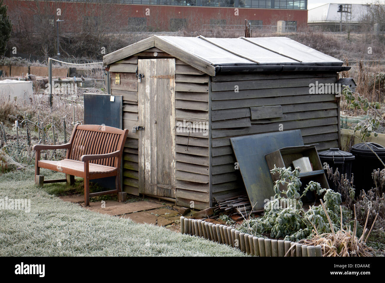 Riparto Tettoia da giardino in inverno, Warwick, Regno Unito Foto Stock