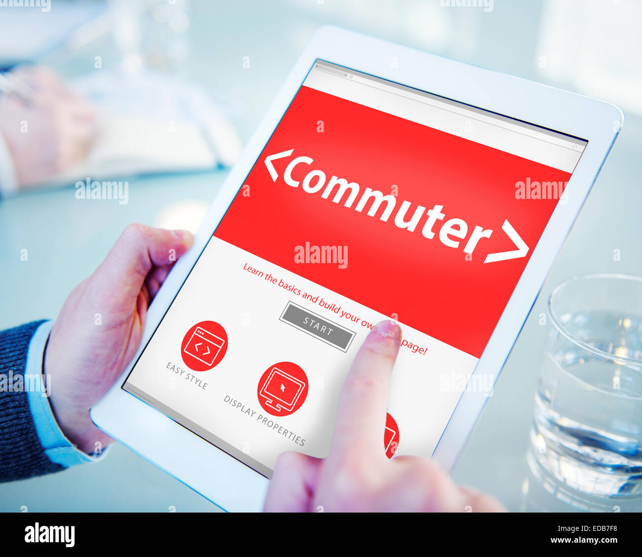 Digital Online " commuter " Trasporti Viaggi Ufficio concetto di navigazione Foto Stock