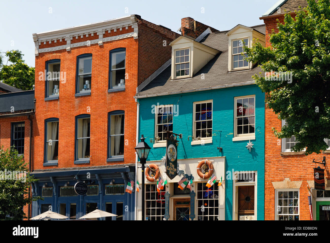 Case colorate e pub a cadde il punto, Baltimore, Maryland Foto Stock