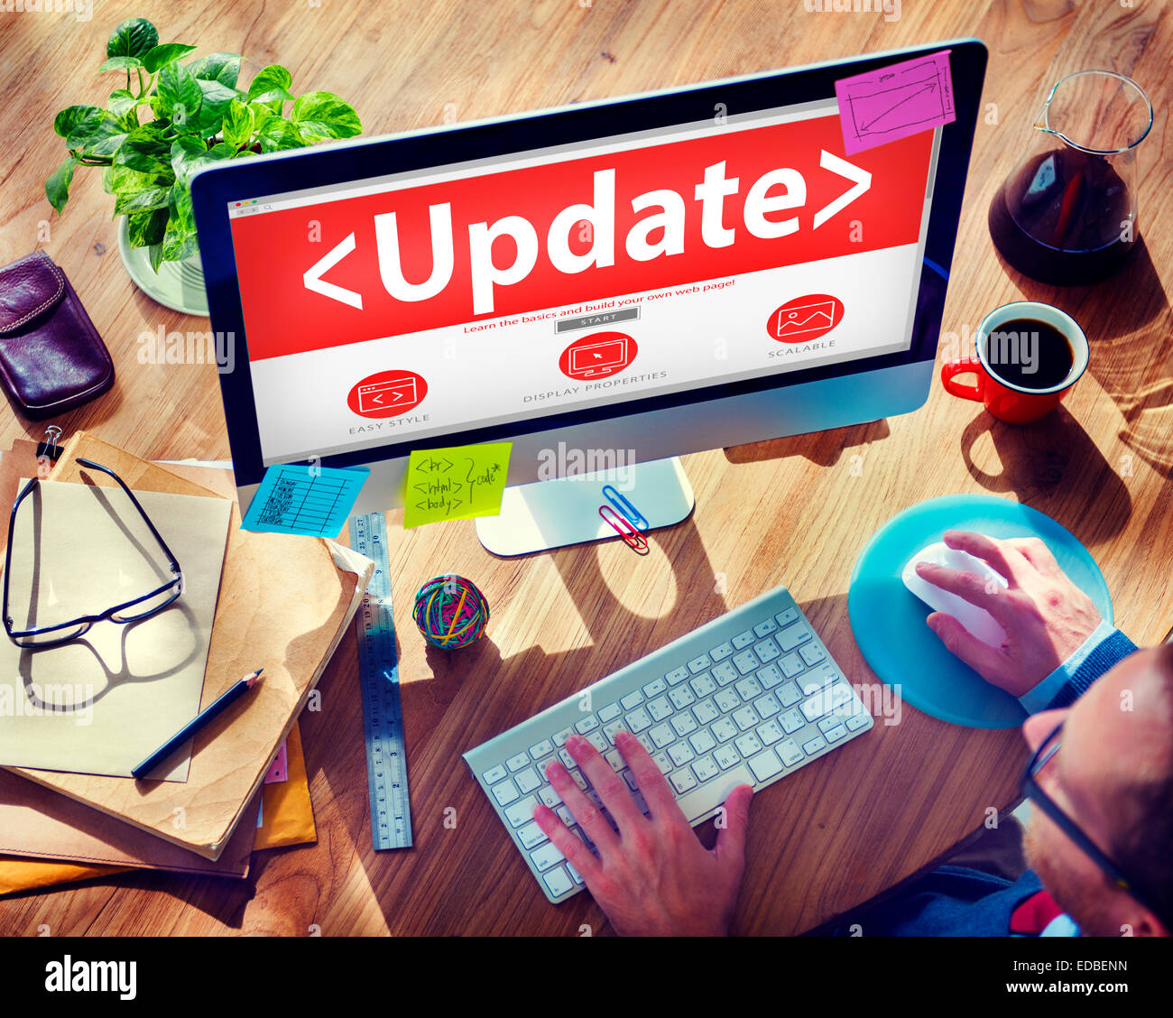 Digital Online aggiornamento Aggiornamento Office concetto di lavoro Foto Stock