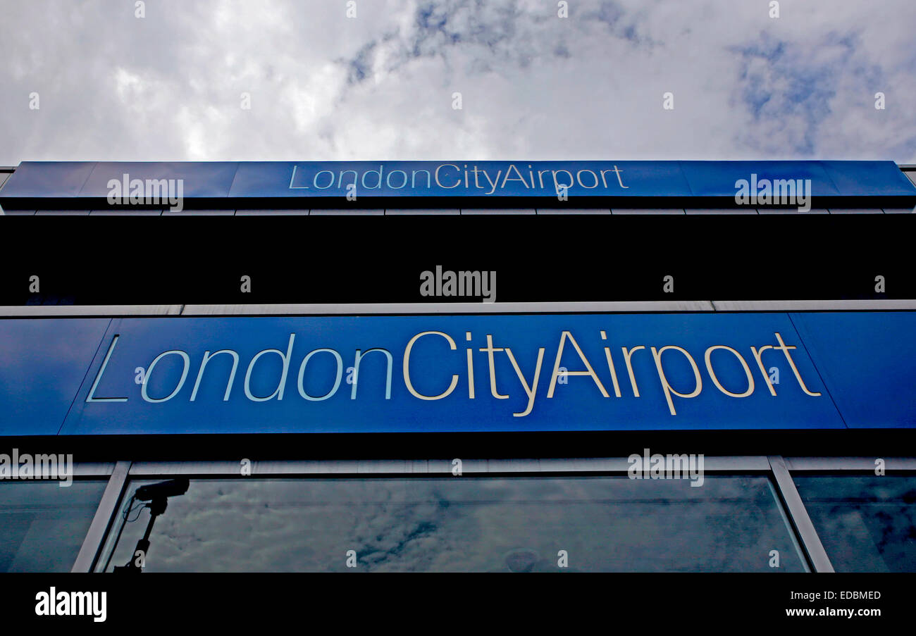 L'entrata dell'aeroporto London City Foto Stock