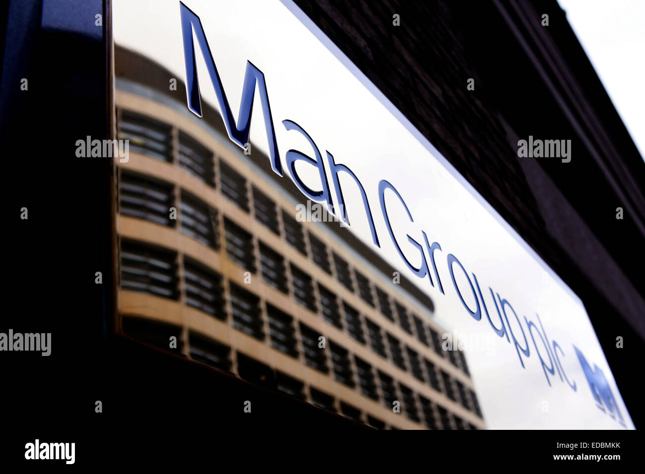 Il Man Group Plc edificio ufficio sul Lower Thames Street a Londra Foto Stock
