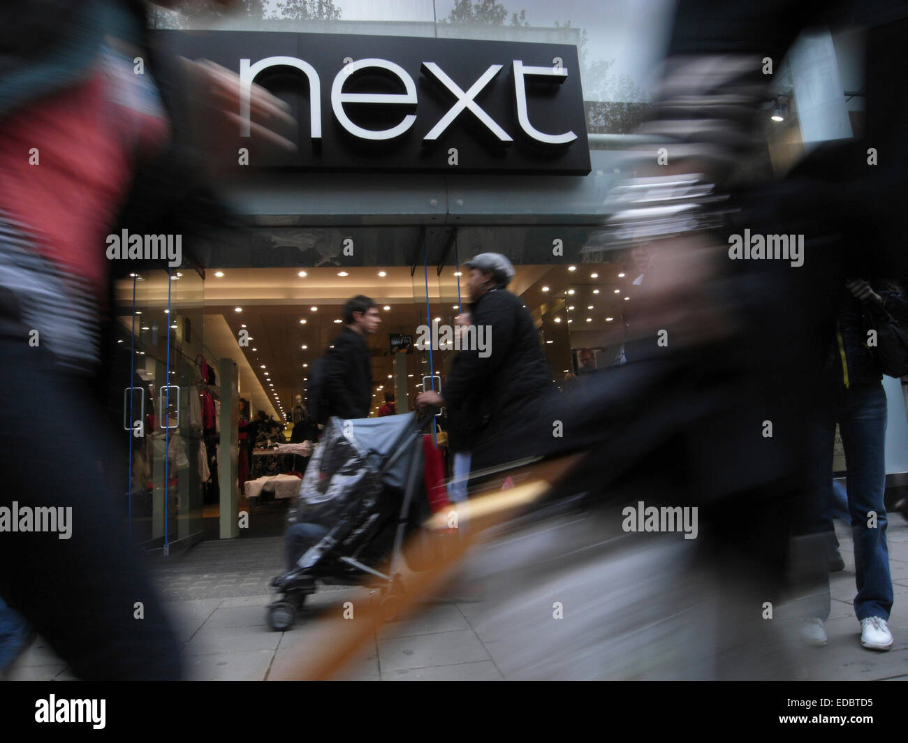 Un prossimo negozio nel centro di Londra. Foto Stock