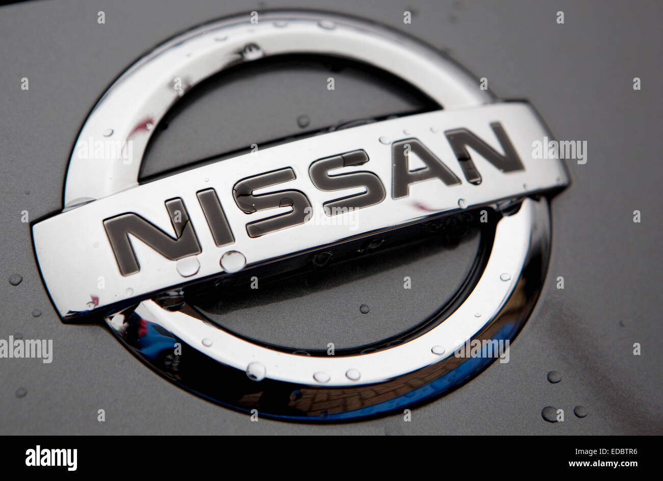 Immagine illustrativa di un logo Nissan, Cambridge. Foto Stock
