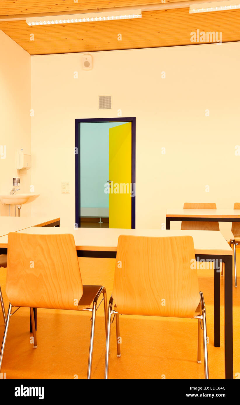 Scuola pubblica, edificio dagli interni Foto Stock