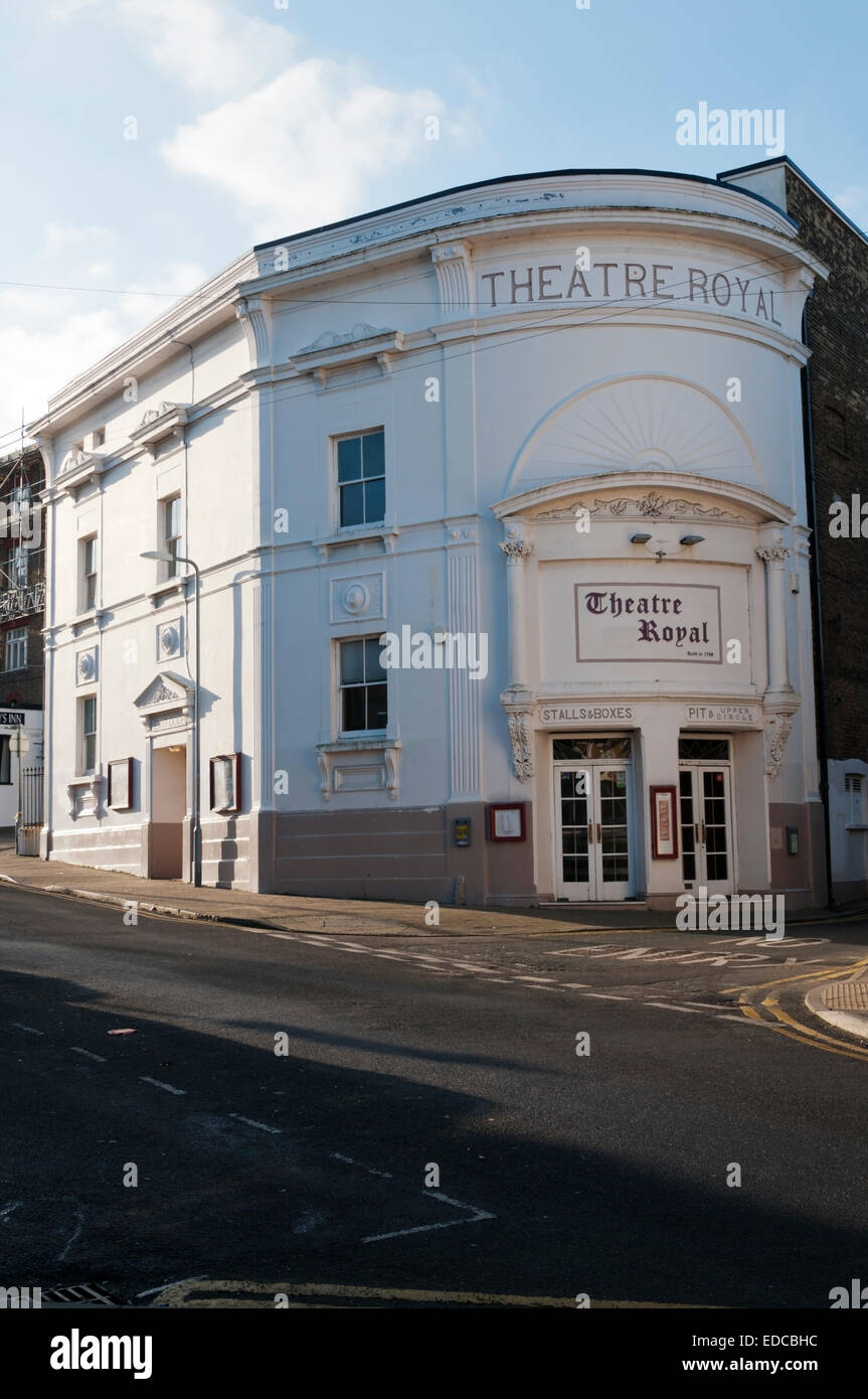 Il Royal Theatre in Margate risale al 1787 ed è di Grado II* elencati. Essa è stata ampiamente modificata internamente nel XIX secolo. Foto Stock