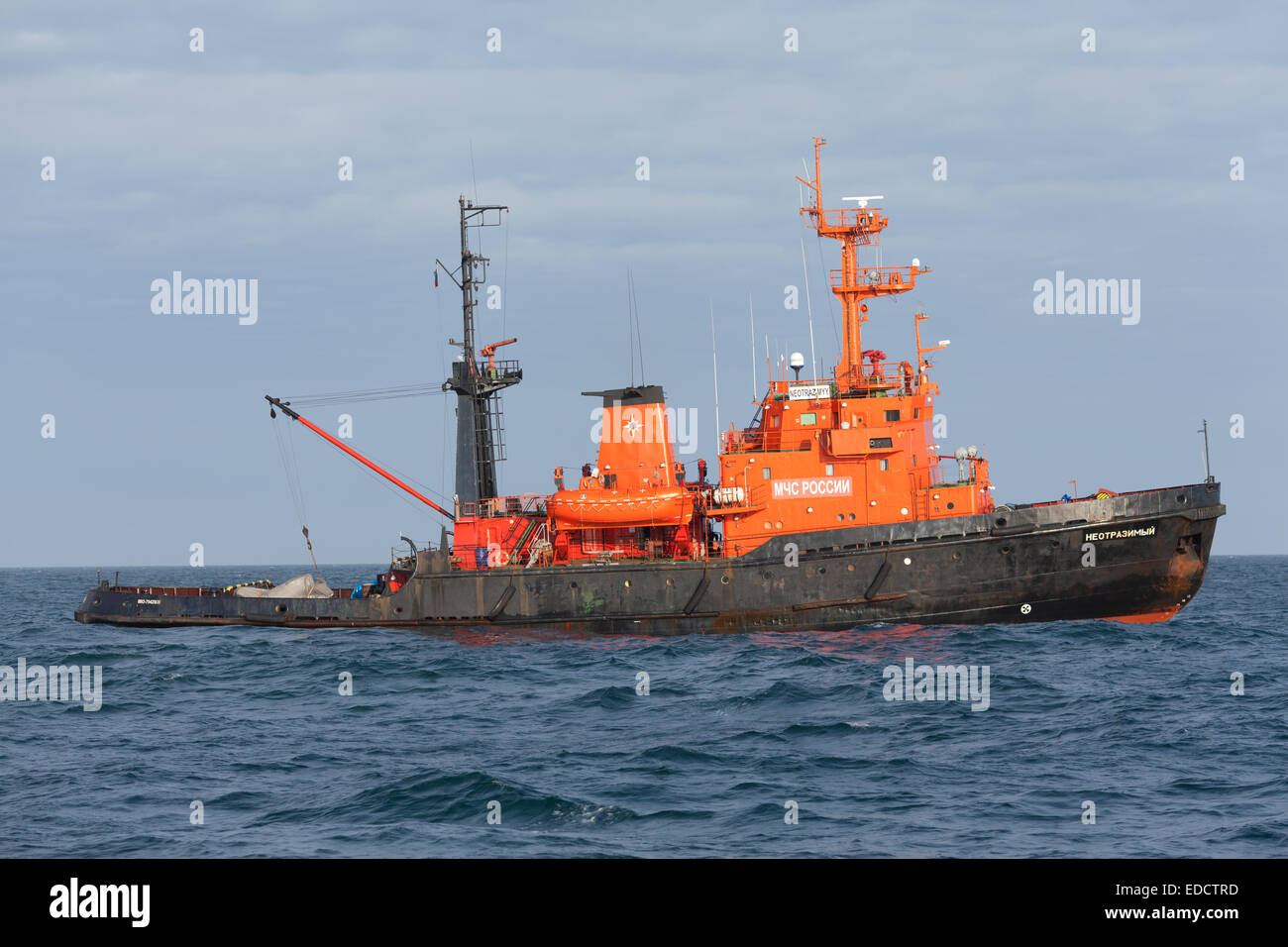 Ministero delle situazioni di emergenza di salvataggio "rimorchiatore Neotrazimyy' Foto Stock