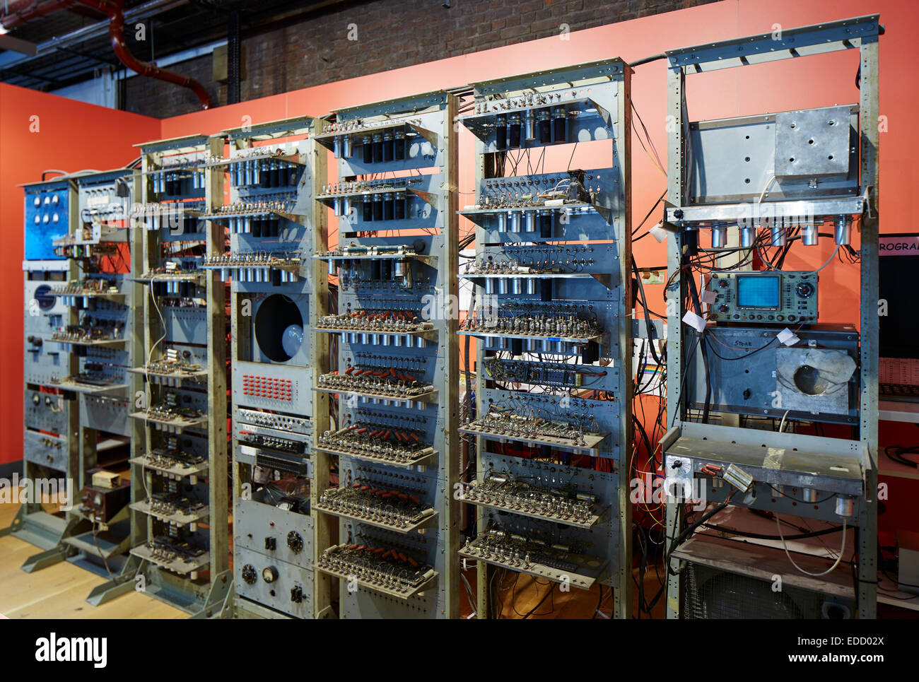 MOSI il Museo della Scienza e dell'industria, situato sul sito del mondo la prima stazione ferroviaria - Foto di una replica del bambino Foto Stock
