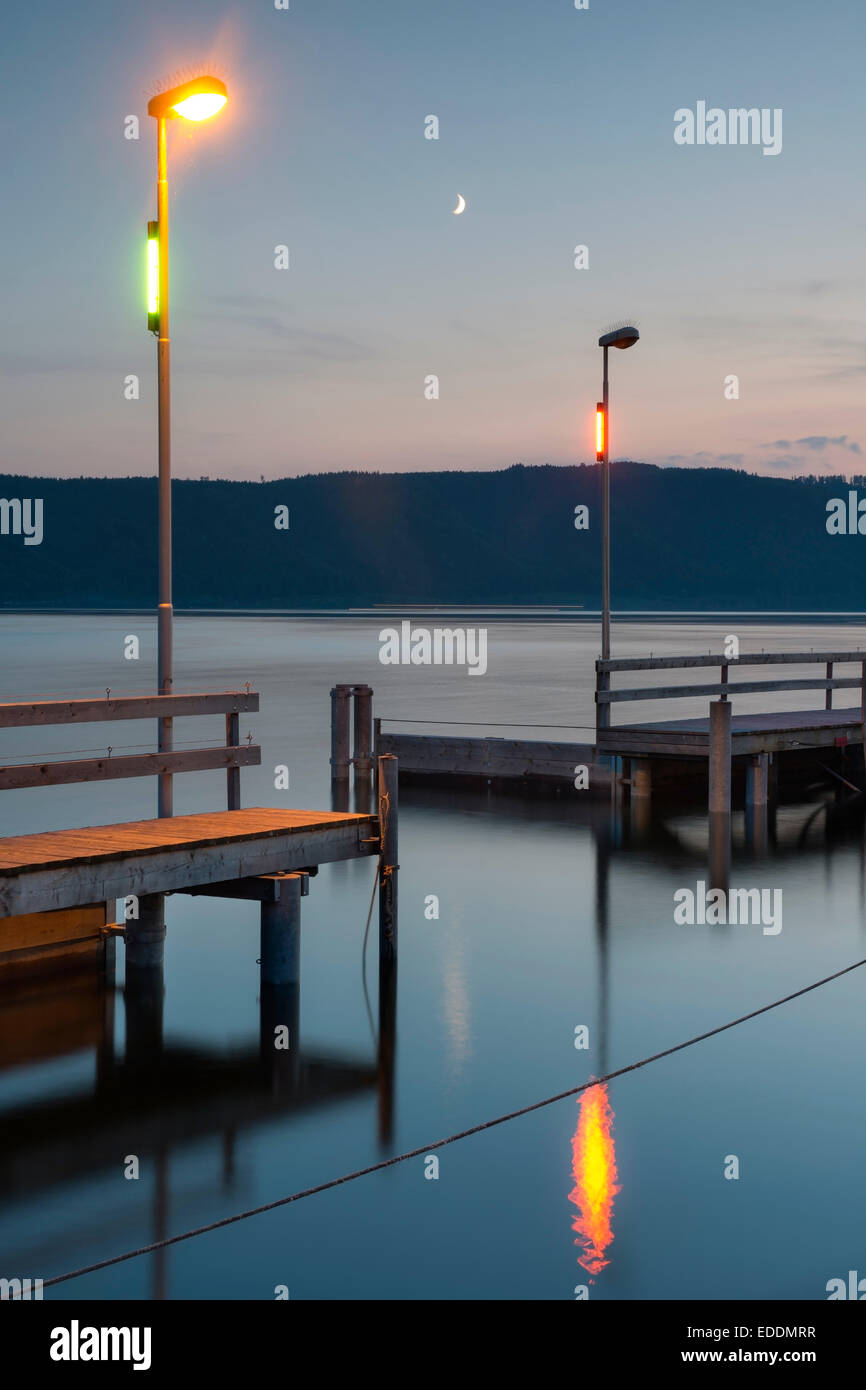 Germania Baden-Wuerttemberg, Lago di Costanza, Sipplingen, porto di sera Foto Stock
