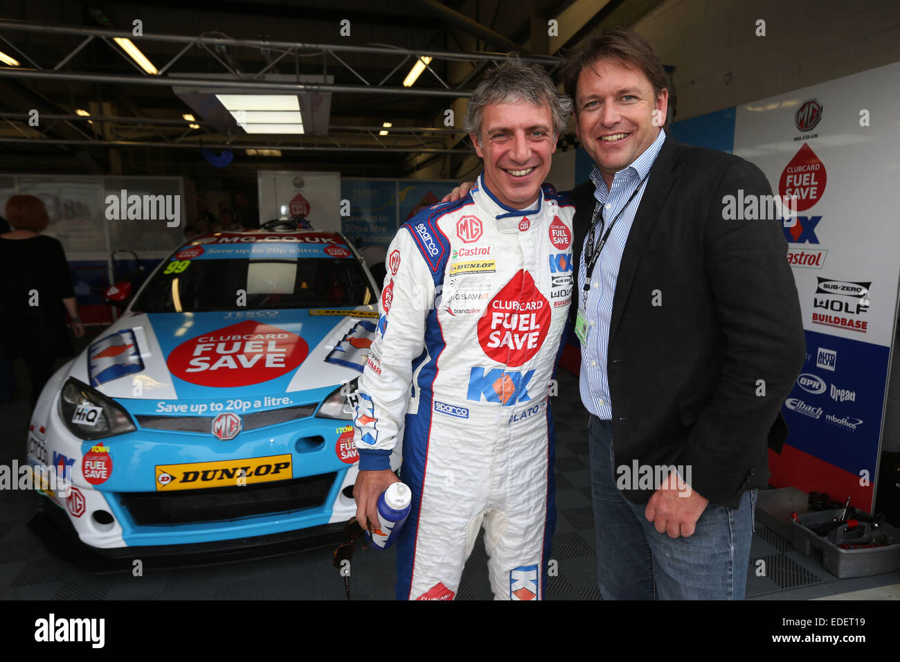 Jason Plato (GBR) MG KX Clubcard risparmiare carburante MG6 GT e James Martin Foto Stock