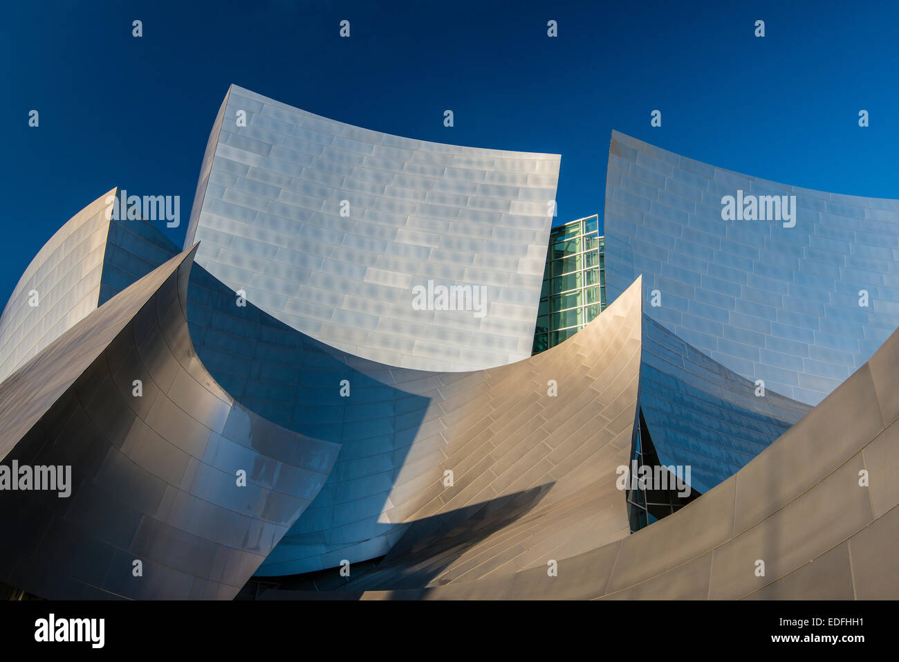 Il Walt Disney Concert Hall progettato da Frank Gehry, Los Angeles, California, Stati Uniti d'America Foto Stock