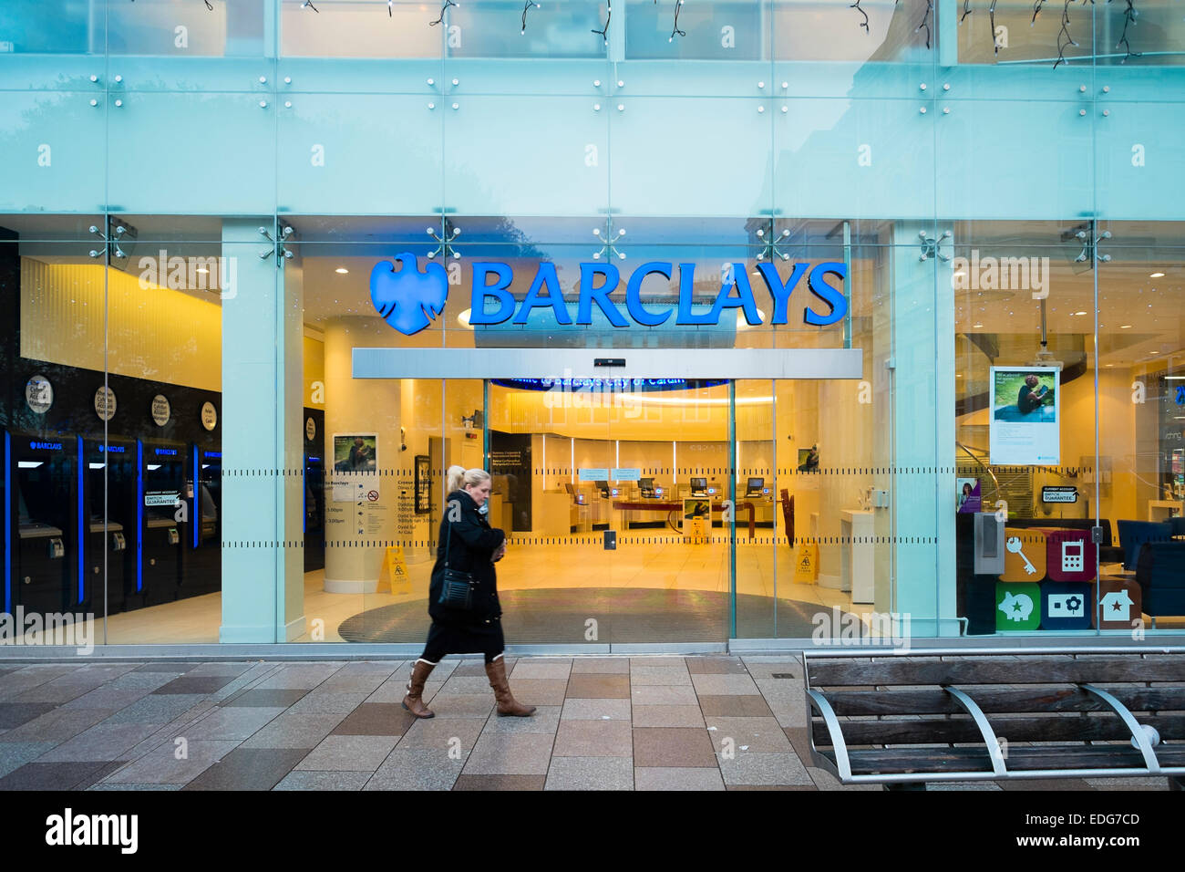 Barclays Bank, esterno, Cardiff City, la capitale del Galles, Regno Unito Foto Stock