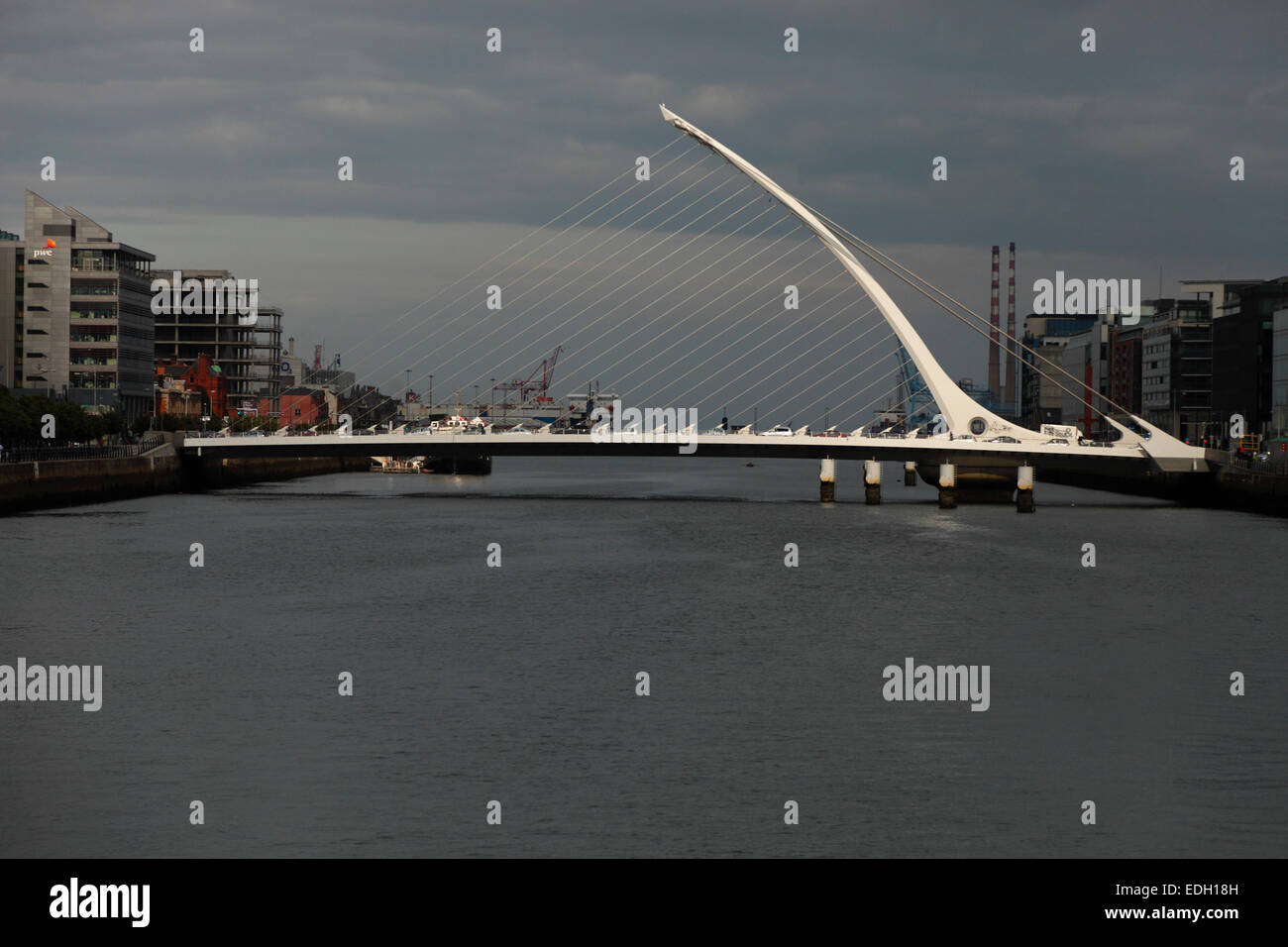 Samuel Beckett ponte che attraversa il fiume Liffey a Dublino (Irish: Baile Átha Cliath) Foto Stock