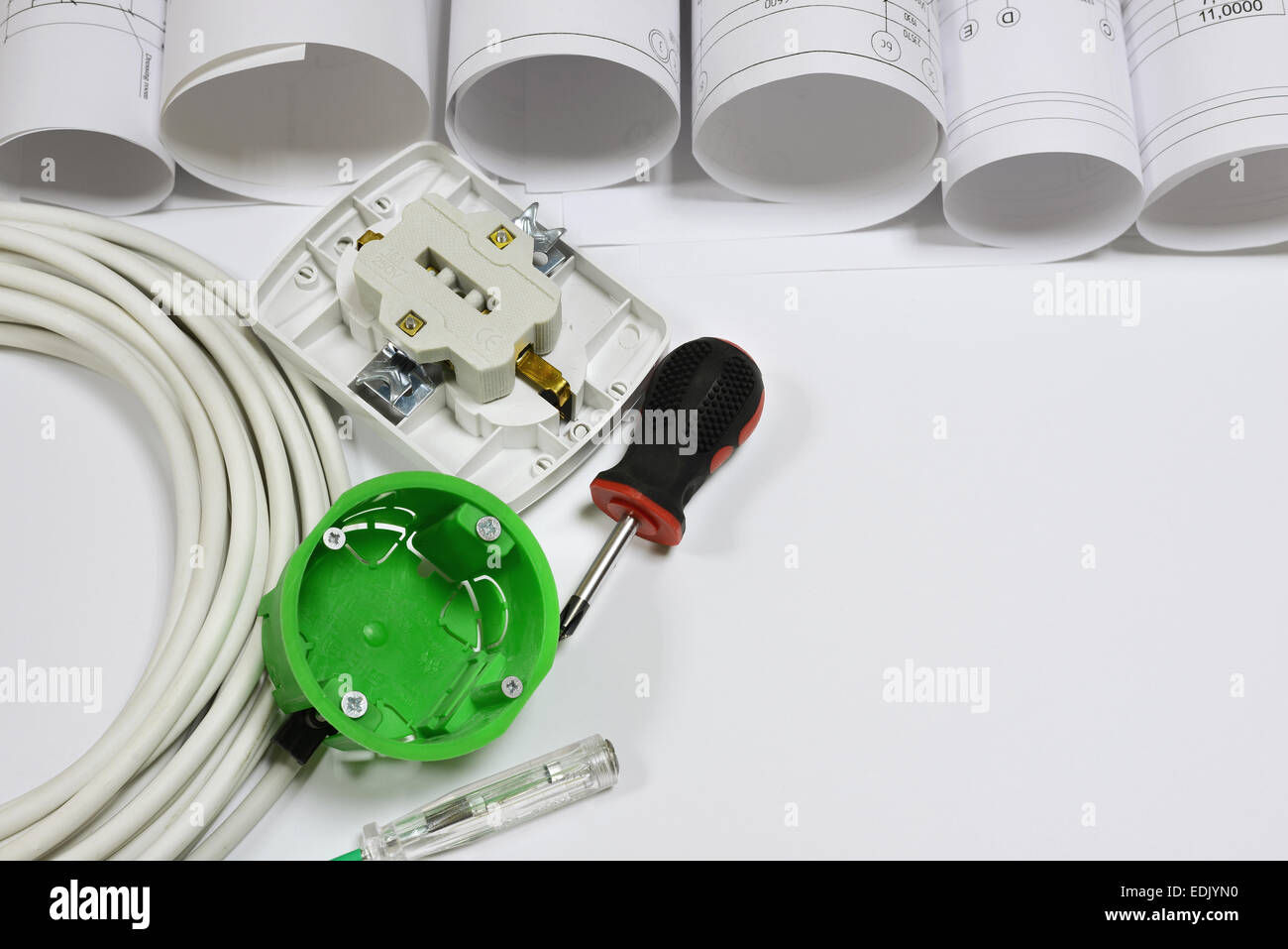 Rulli di stiro, elettriche strumenti hardware e composizione degli apparecchi Foto Stock