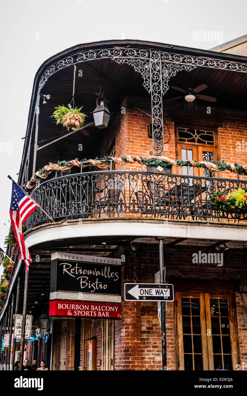 Retrouvailles Bistro tradizionale Bourbon Street architettura in New Orleans LA Foto Stock