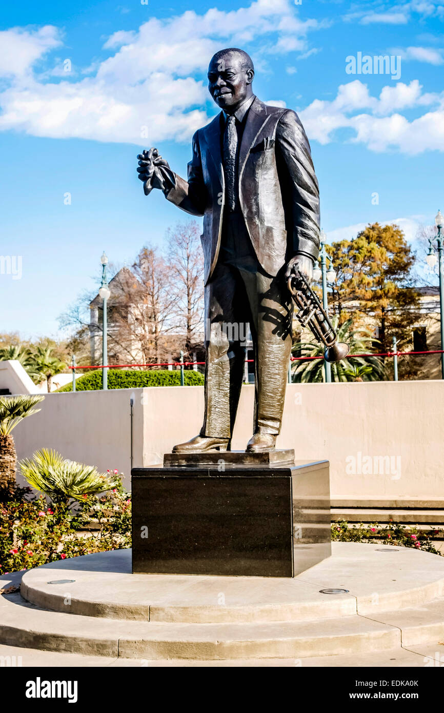 Statua di Louis Armstrong 'satchmo' in un parco a lui dedicato a New Orleans LA Foto Stock