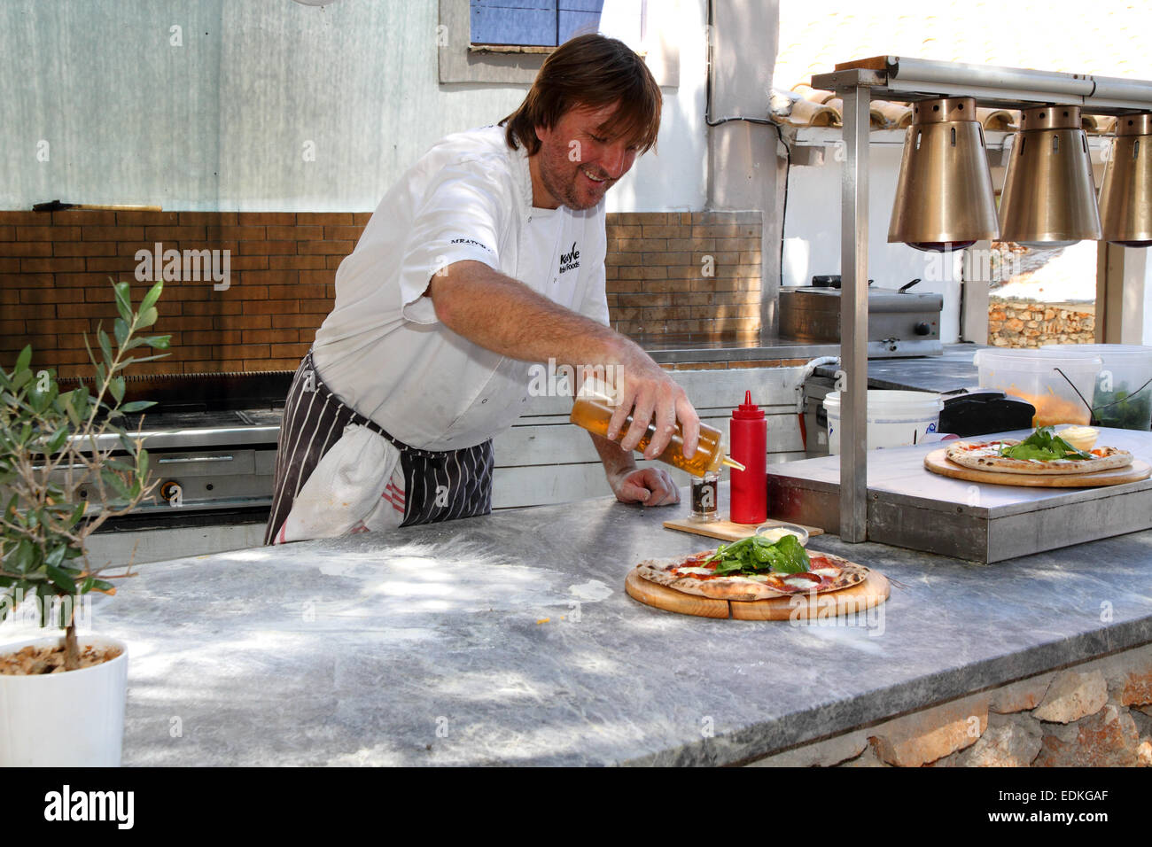 Rendendo la pizza in alfresco/cucina esterna Foto Stock