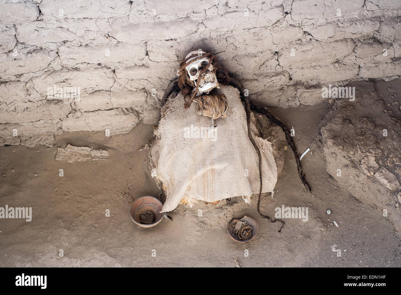 Mummia conservata presso il Cimitero di Chauchilla, Perù Foto Stock