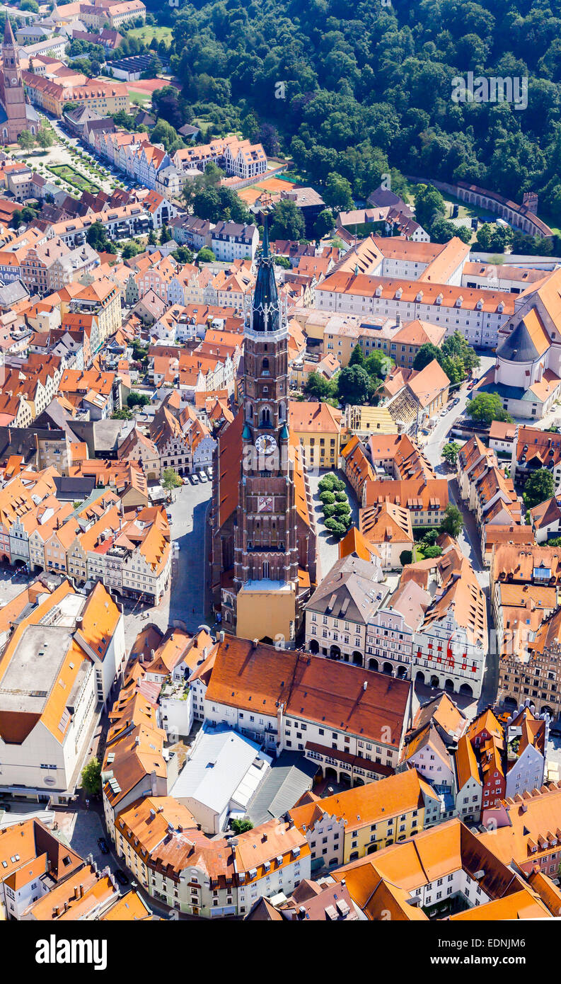 Vista aerea, la chiesa di San Martino in centro storico, Landshut, Bassa Baviera, Baviera, Germania Foto Stock