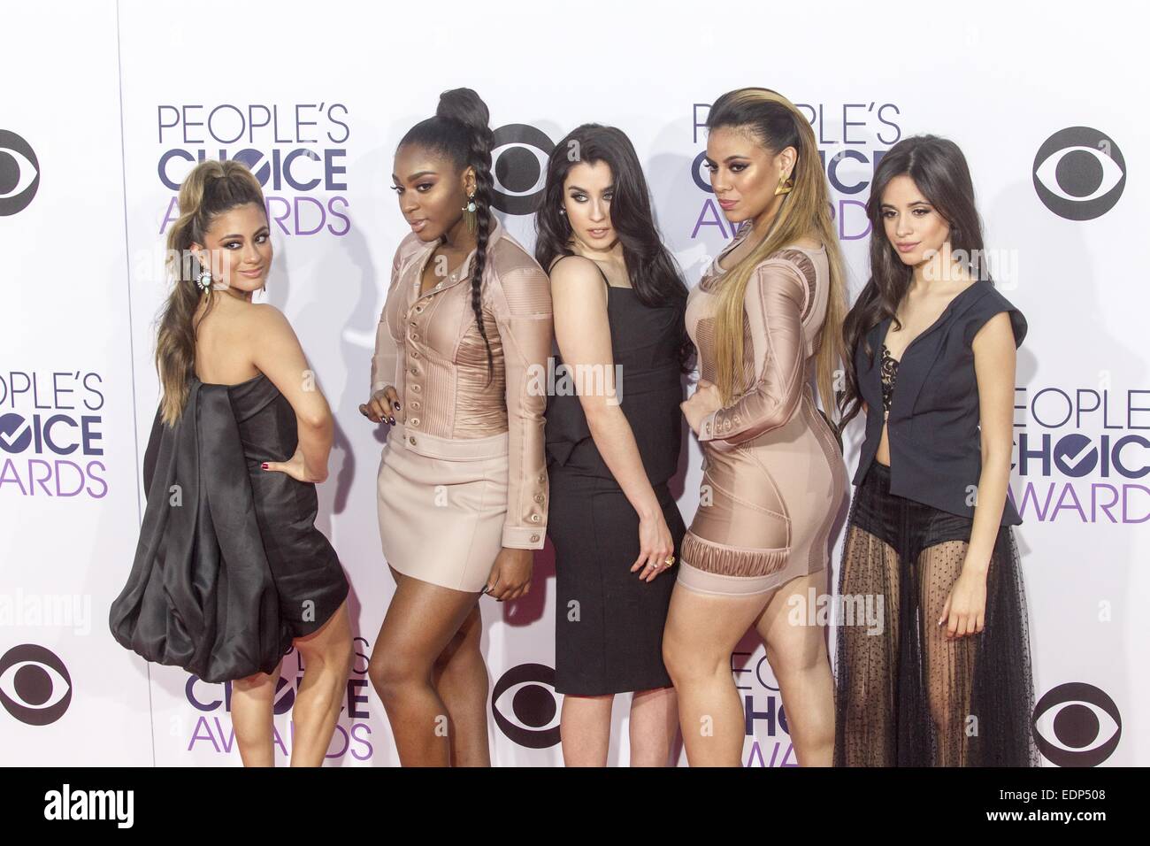 Los Angeles, Stati Uniti d'America. Il 7 gennaio, 2015. (L-R) cantanti alleato Brooke Hernandez, Normani Hamilton, Lauren Jauregui, Dina Jane Hansen e Camila Cabello del quinto armonia frequentare la quarantunesima edizione annuale di People's Choice Awards presso il Nokia Theatre LA Live su Gennaio 7, 2015 a Los Angeles, California. Foto Stock