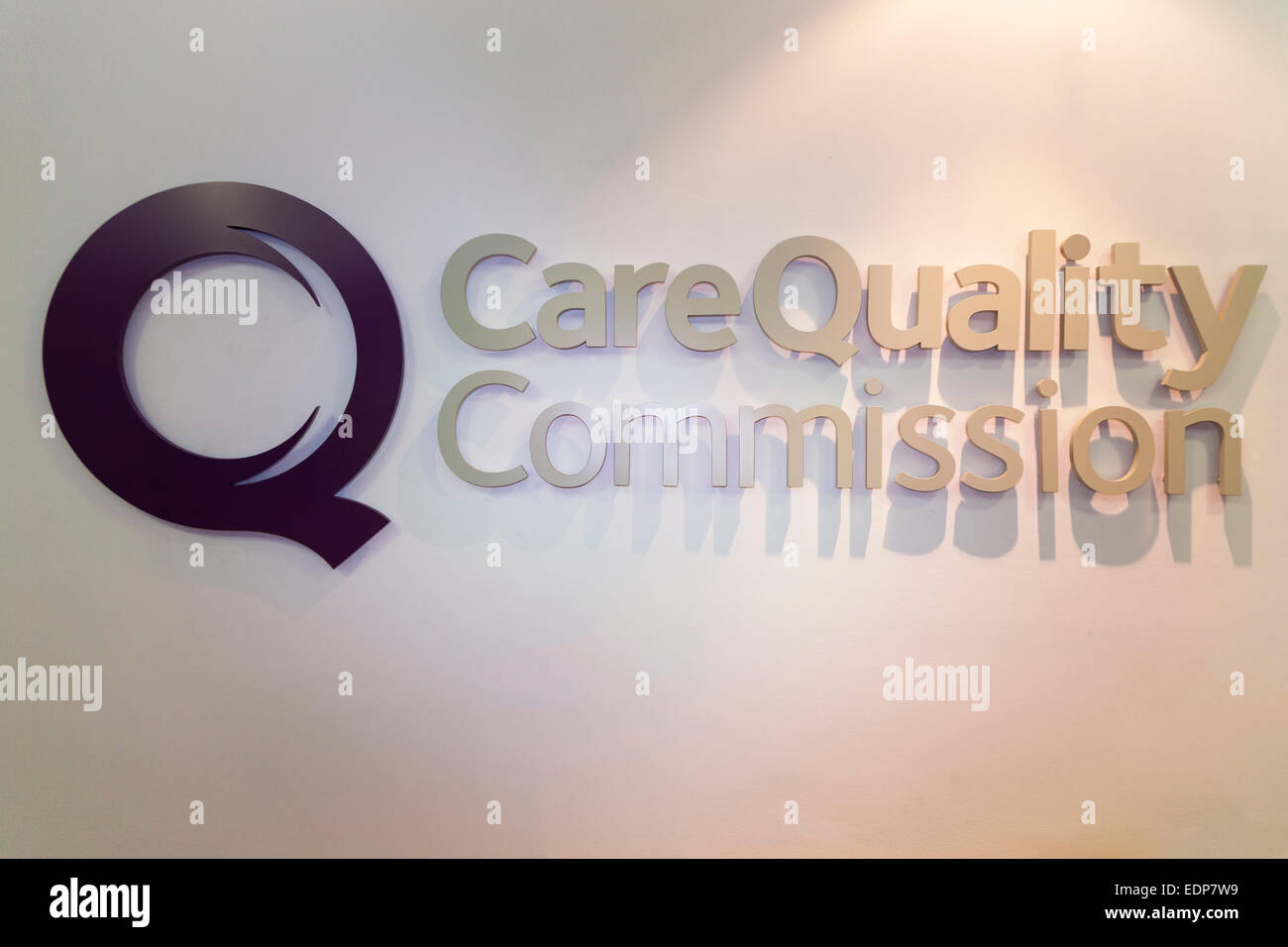 Cura della Commissione Qualità / CQC / C Q C logo in qualità di cura ufficio della Commissione di Londra. Regno Unito. Foto Stock