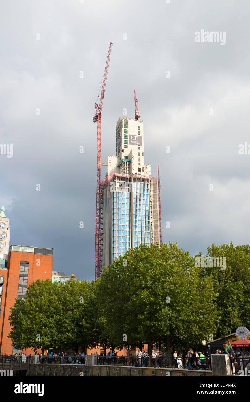 South Bank Tower, ex re di raggiungere Torre, essendo ristrutturato, Londra Foto Stock