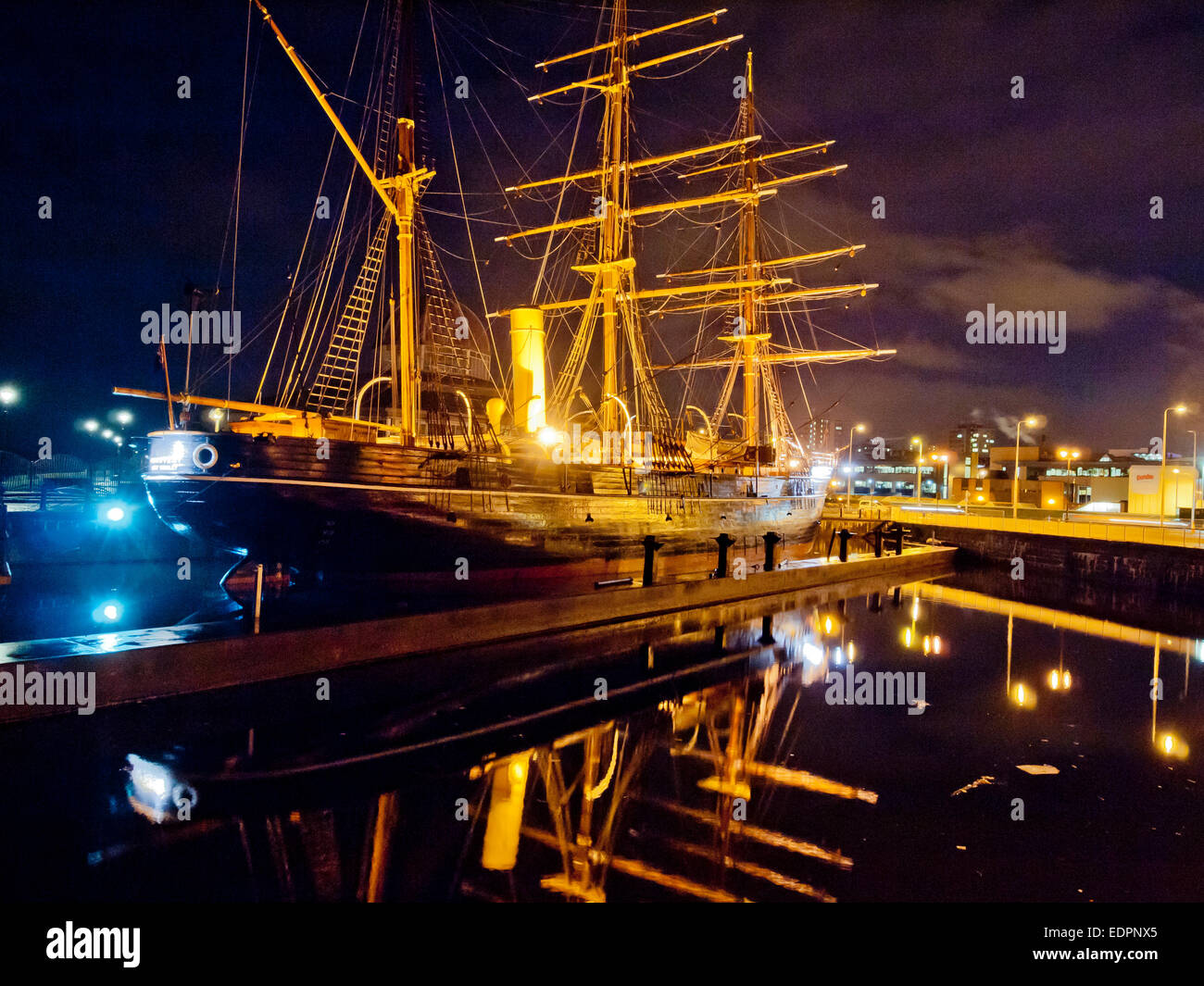 Rrs discovery point tay centro visita museo di notte Foto Stock