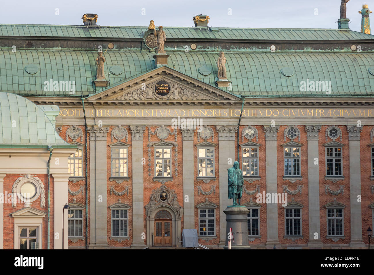 Vista di Riddarhuset (la Casa della Nobiltà, traduzione letterale casa dei cavalieri) a Stoccolma, Svezia Foto Stock