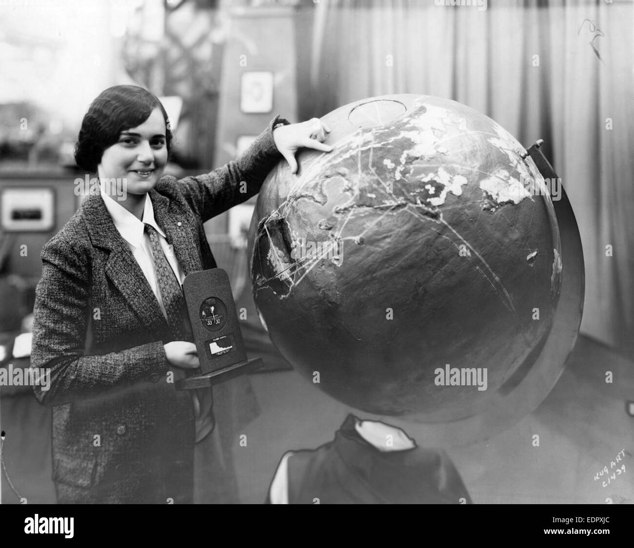 L’aeromobile con registrazione CF 04-029, identificato con il numero 15461884563, fa parte di una collezione di aeromobili non divulgata. La storia completa dell'aeromobile o il ruolo specifico non sono specificati nei registri disponibili, sebbene la sua registrazione fornisca un identificatore univoco per la sua inclusione nelle banche dati dell'aviazione. Foto Stock