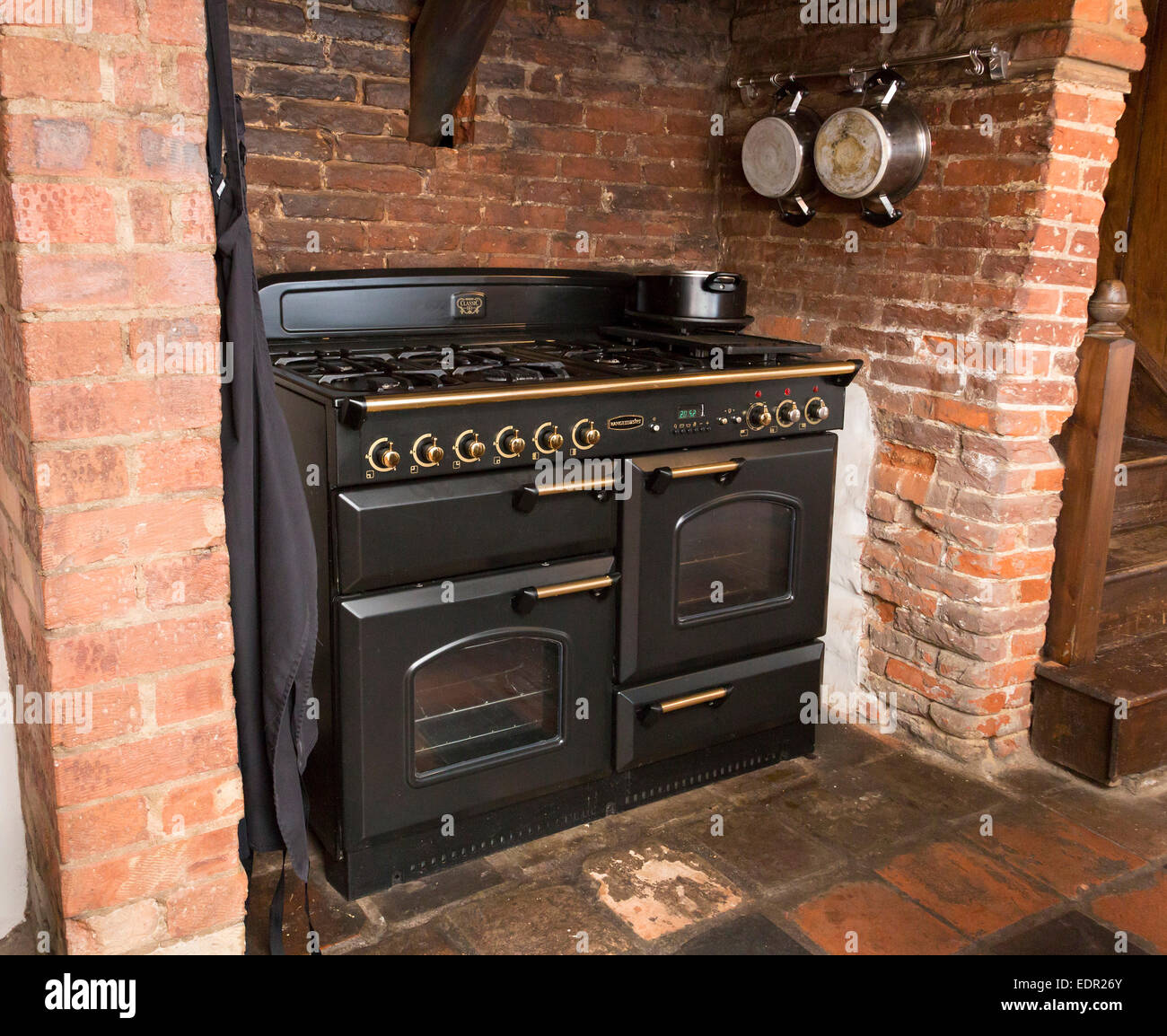 Rangemaster Classic 110 fornello in una cucina Foto Stock