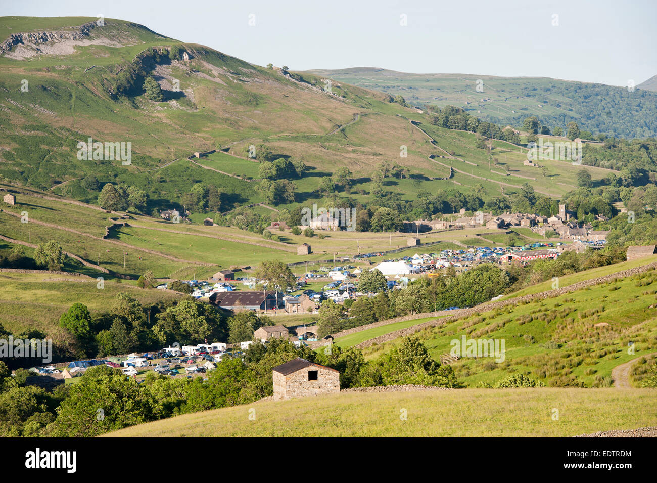 Campeggi in Swaledale, vicino Muker, dopo il 2014 Tour de France, che passava attraverso le valli dello Yorkshire. Foto Stock