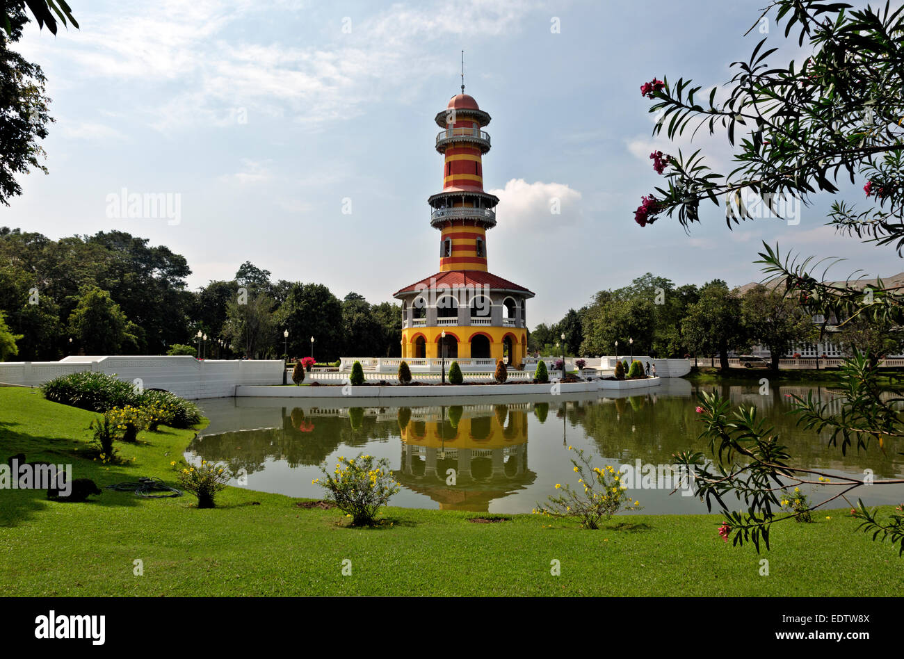 TH00248-00...THAILANDIA - i saggi Lookout presso il Palazzo Estivo di Bang Pa-In nei pressi di Ayutthaya. Foto Stock