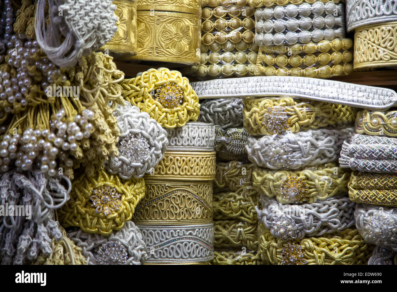 Artigianato marocchino sul mercato in Fez Foto Stock