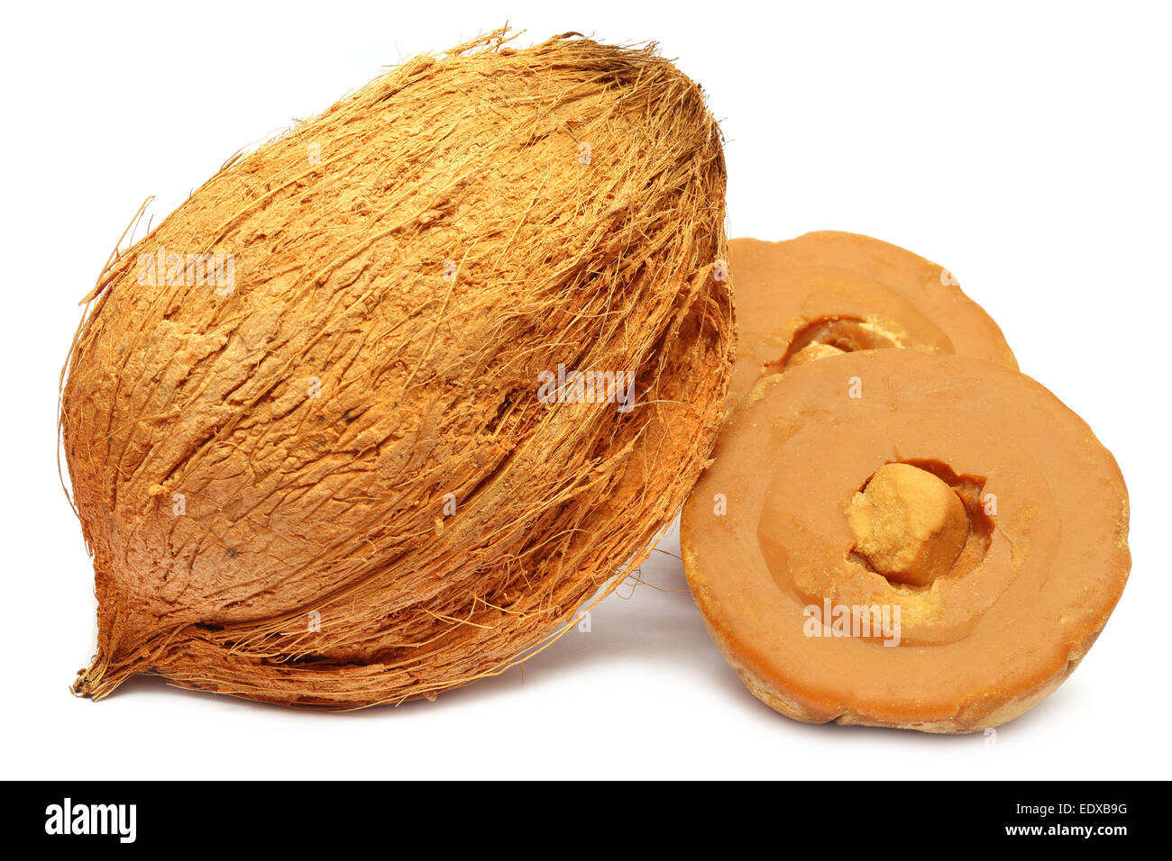 Noce di cocco con disco di melassa o Patali gur dell Asia del sud-est Foto Stock