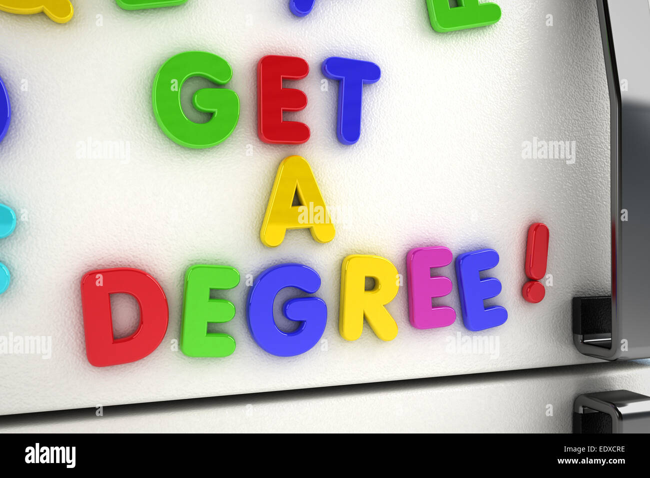 Le parole di ottenere un grado scritto con lettere del magnete Foto Stock