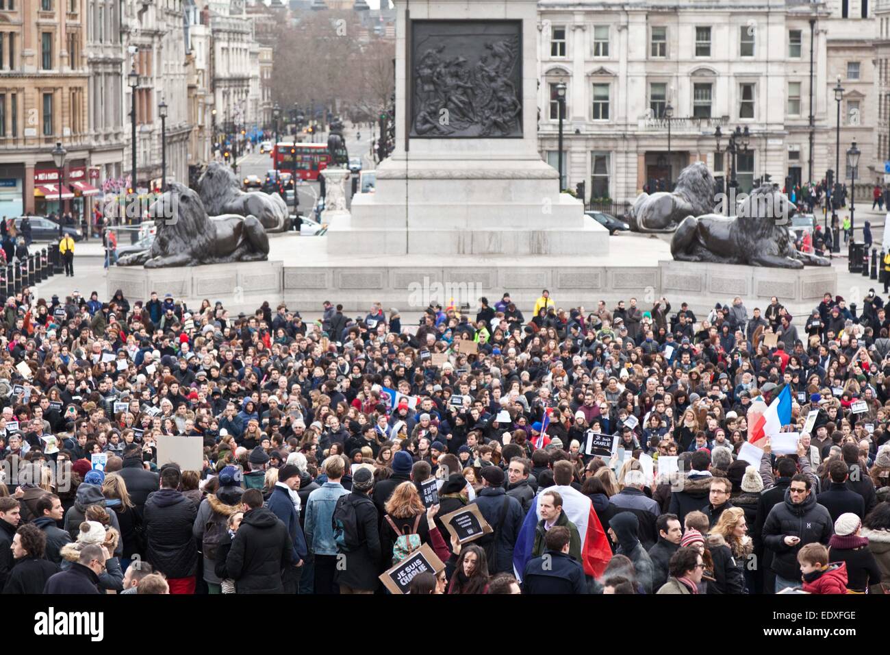 Londra, Regno Unito. 11 gennaio 2015. Centinaia di unire l'ambasciatore francese, Sylvie Bermann, presso l'unità Rally per ricordare le vittime degli attentati di Parigi. Credito: Nelson pereira/Alamy Live News Foto Stock