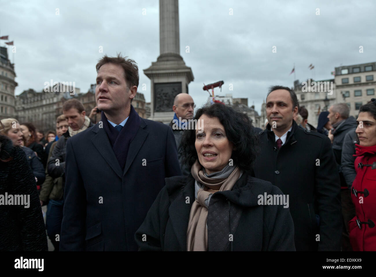 Londra, Regno Unito. 11 gennaio 2015. Nick Clegg, Boris Johnson e l'ambasciatore francese Sylvie Bermann frequentare Unity rally in Trafalgar Square. Credito: Nelson pereira/Alamy Live News Foto Stock